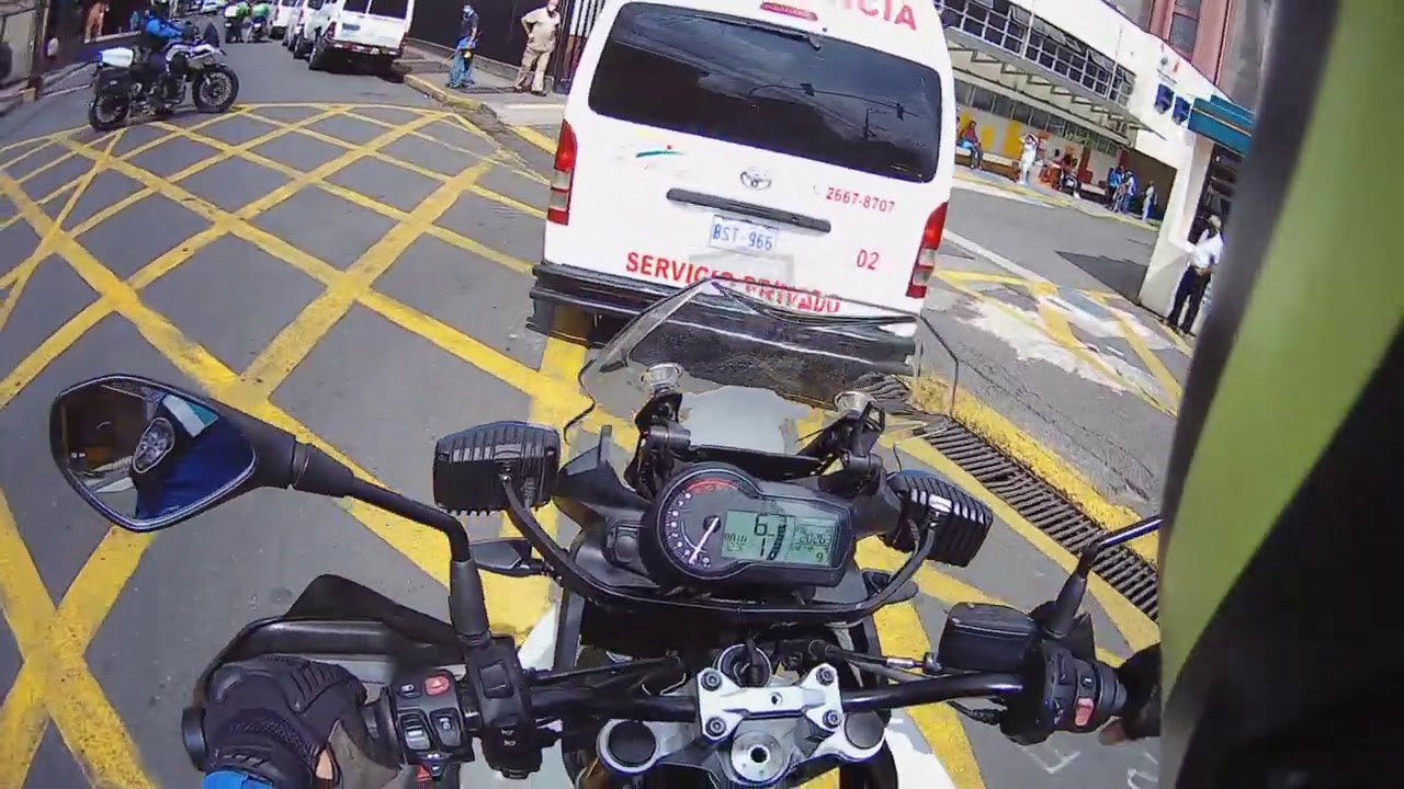 La carretera estaba complicada y teníamos el tiempo en contra...