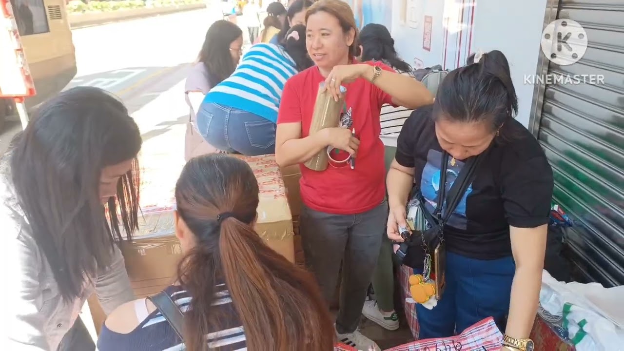 Busy day packing door to door 'balikbayan box' || jocelynbustillo 