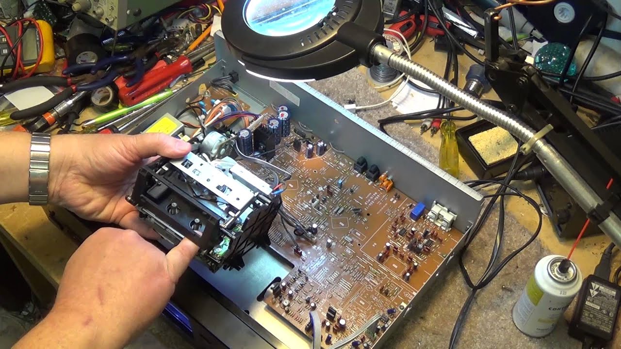 Sony DTC 790 CAUTION on display