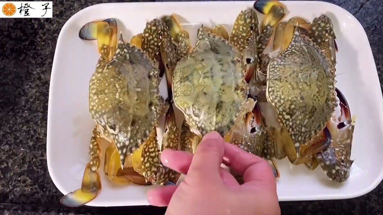 橙子祝小伙伴们冬至快乐呀，今天中午吃个简单的粥底海鲜火锅，太鲜了 #美食趣胃计划  #火锅  #海鲜 #美食