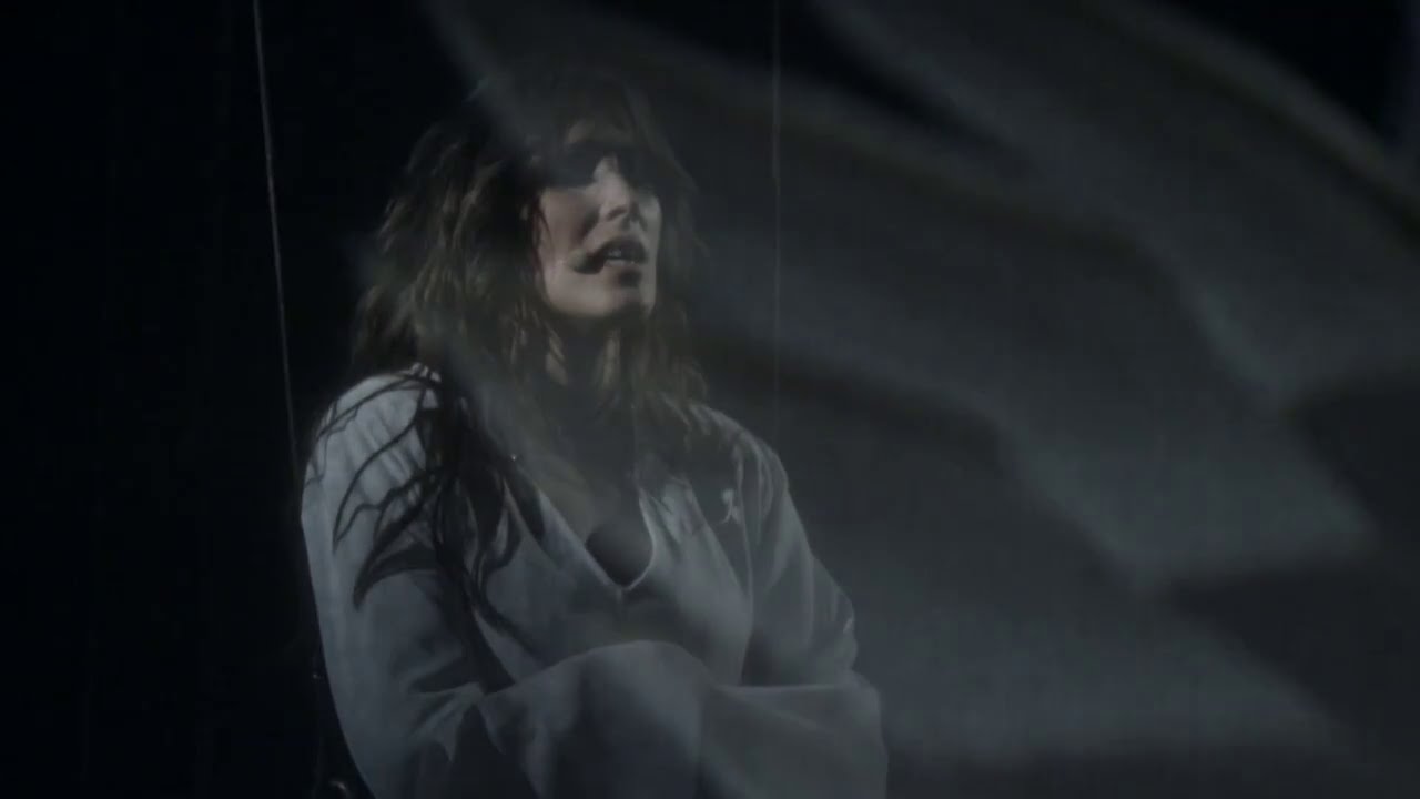 Malú ~ Me Fuí [Tour Sí, Madrid Palacio de los Deportes 2013]