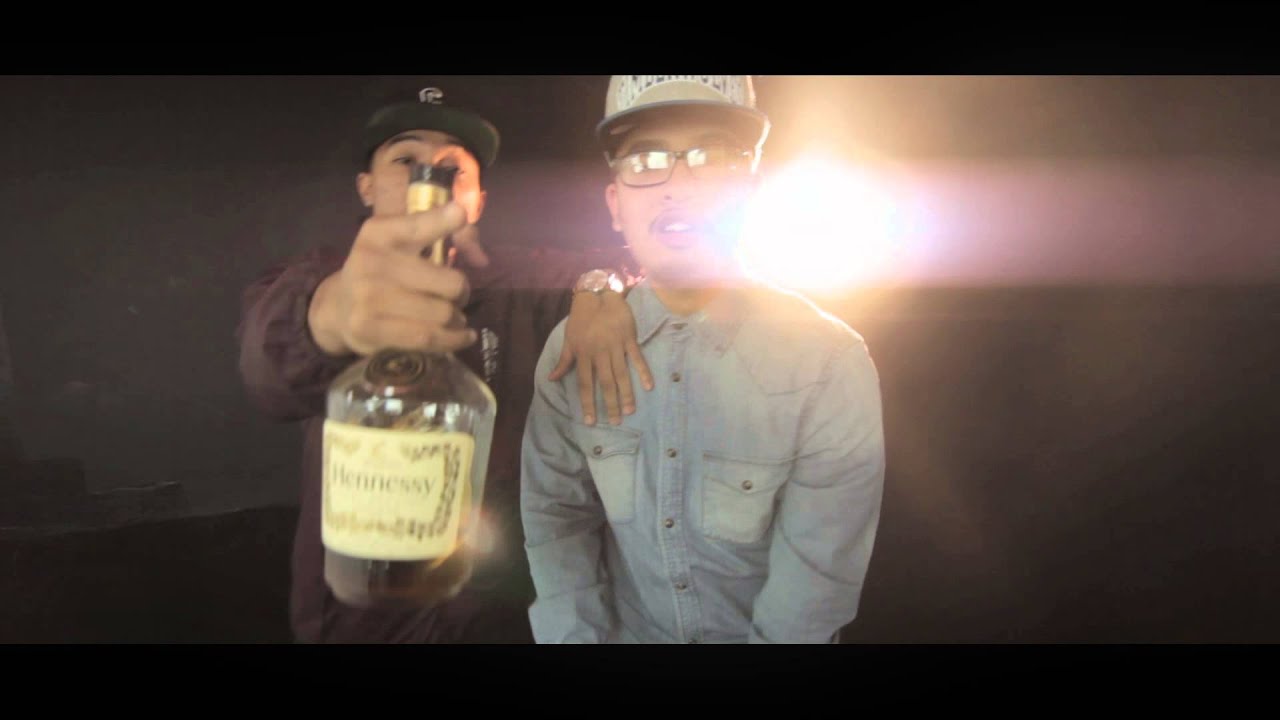 Bronko - DOPE (Feat. Cashinova) (Music video)
