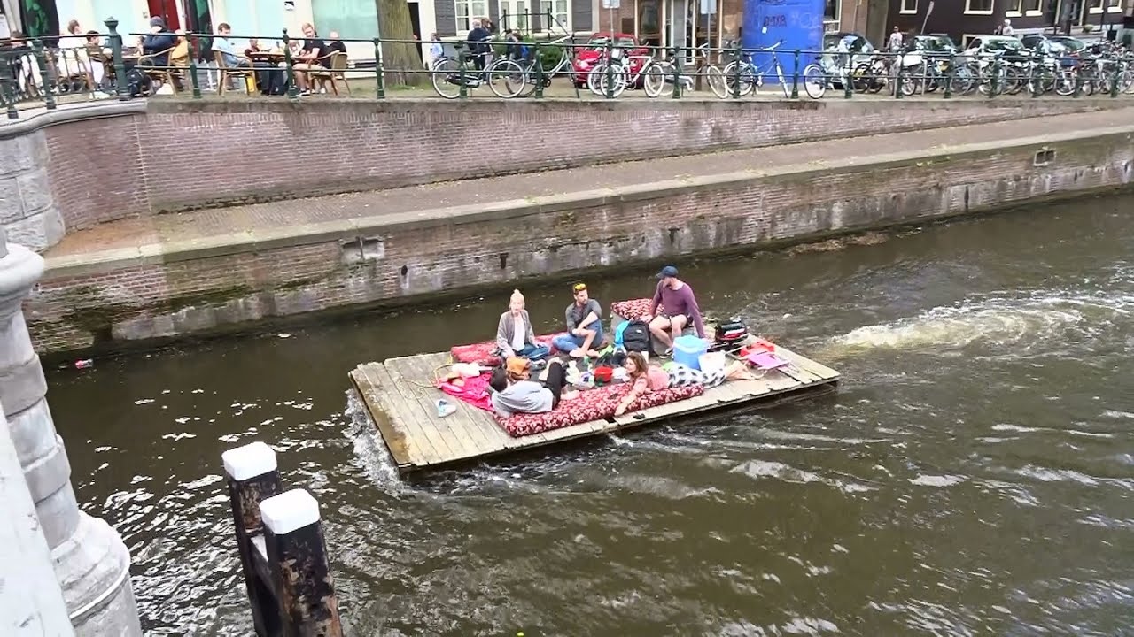 Boating in Amsterdam: Lente op de Amsterdamse grachten / Spring 2021