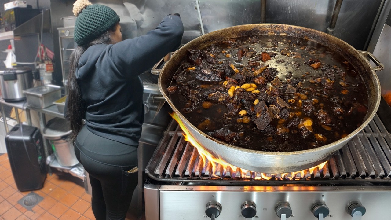 Making NYC’s Most Affordable Oxtail Plates ($10 Only!)