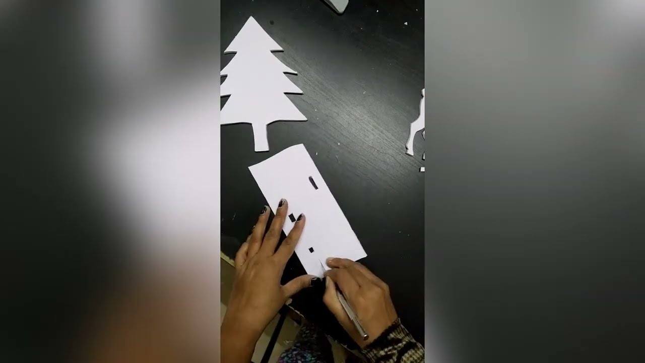 DIY Christmas Silhouette / DIY Christmas Silhouettes Tutorial with easy Templates.