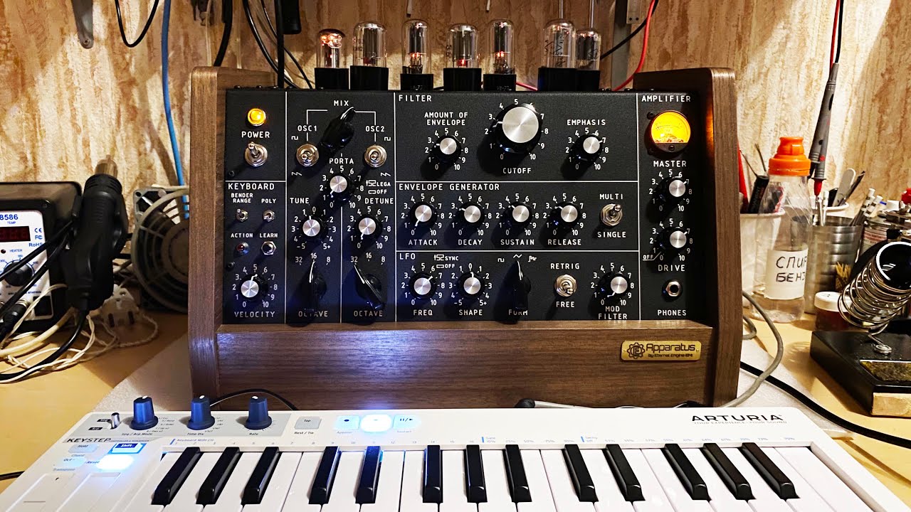 APPARATUS Tube Synthesizer from the Dark Side