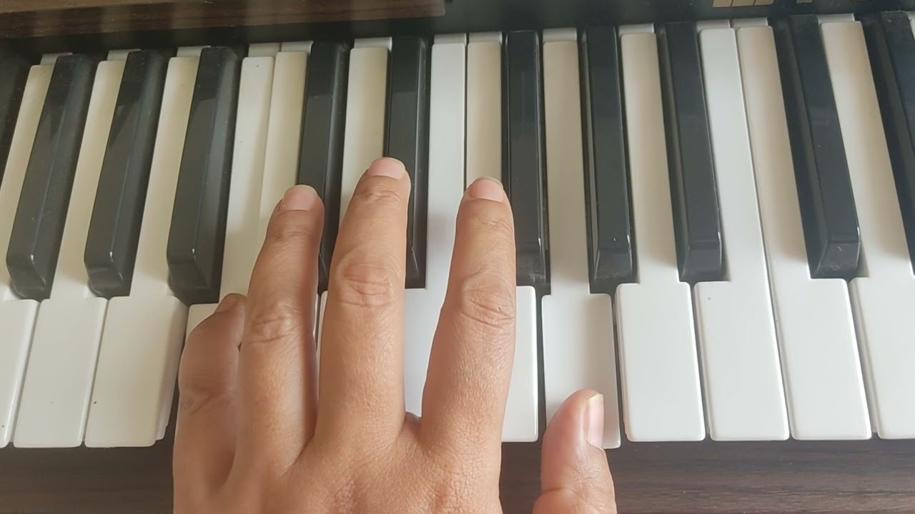 Vamos Estudar a mão esquerda Hino 131 Iniciantes Passo a Passo