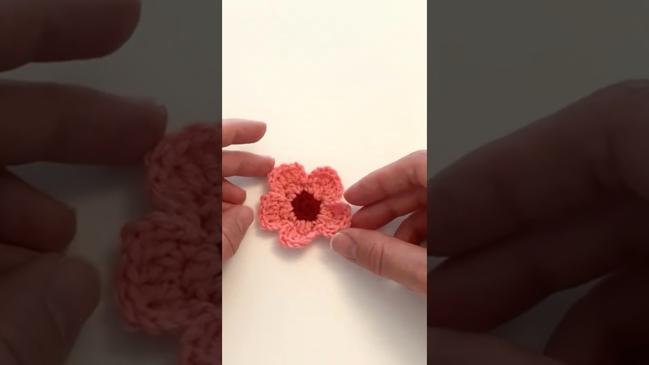 🌸FLOR CEREZO a crochet 🧶Video tutorial completo en el canal #crochet #crocheting #crochettutorial