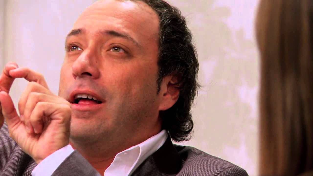 5 MINUTOS con Milagros Leiva / Carlos Galdos