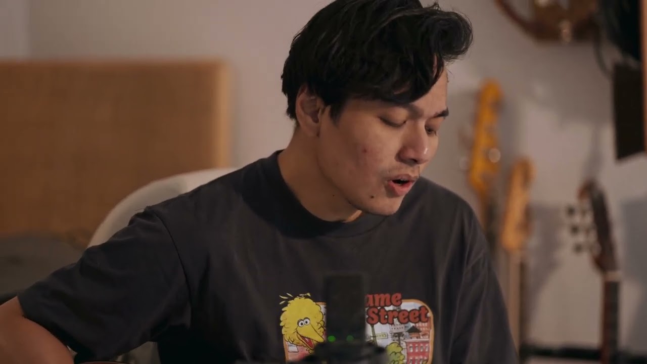 Rendy Pandugo - Senandung Lara (Studio Version)