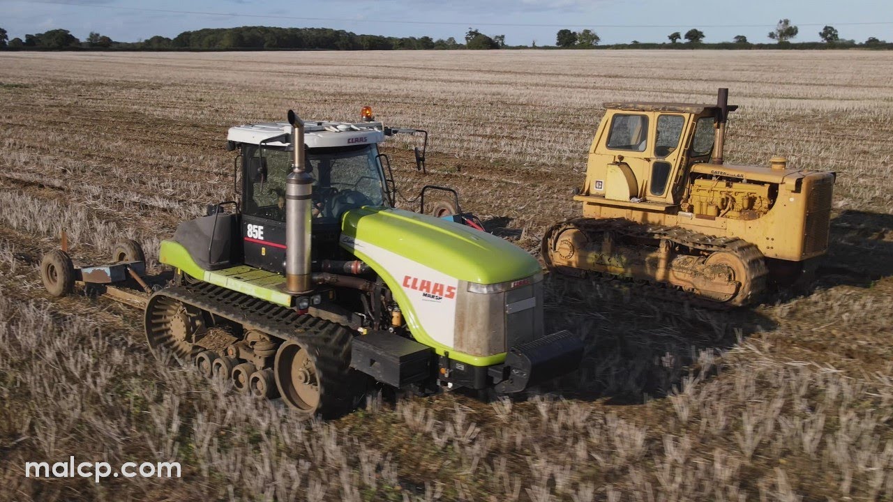 4Kᵁᴴᴰ Caterpillar D8H 22 & Claas Challenger 85E mole draining OSR stubble in Suffolk.