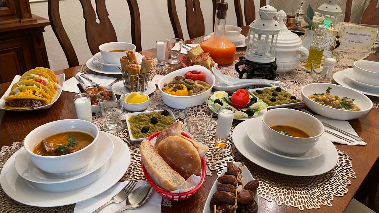 🇩🇿 Algerian Ramadan Iftar table (day 9, 2022) in Dallas, Texas