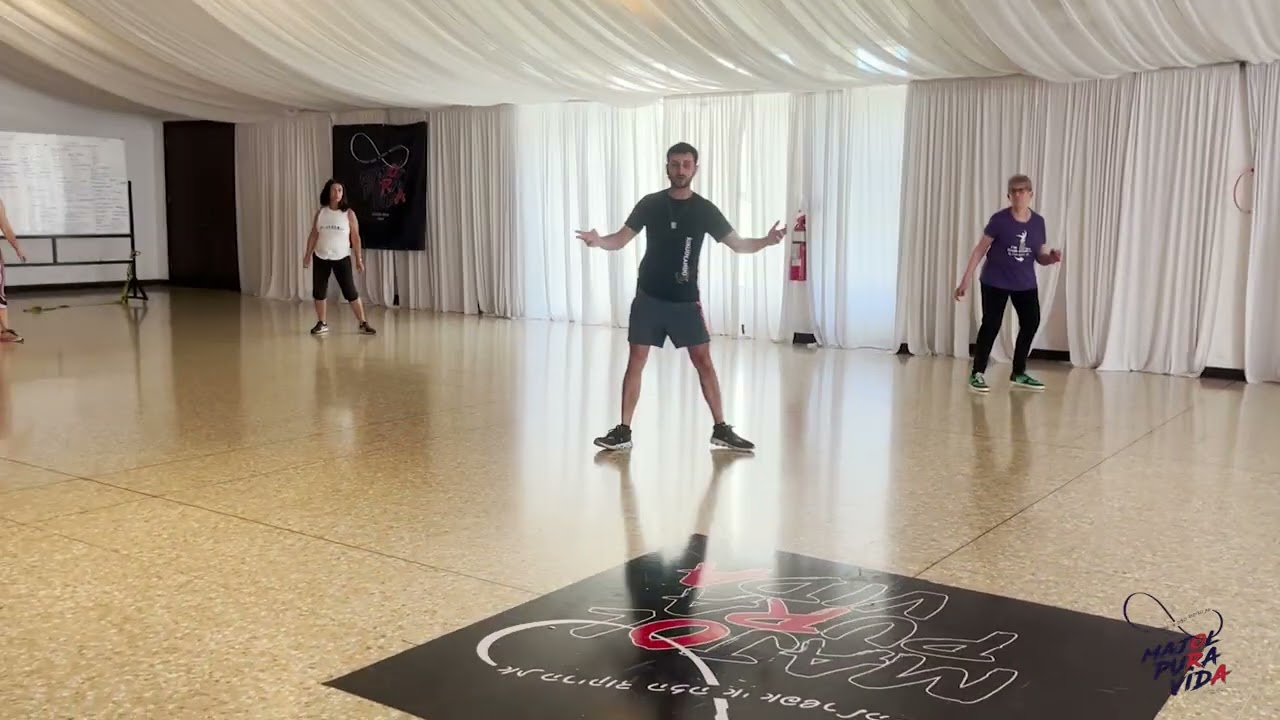 Kshenigmarin Haparparim - Dance כשנגמרים הפרפרים - ריקוד  Gadi Bitton & Tamar Shabtai