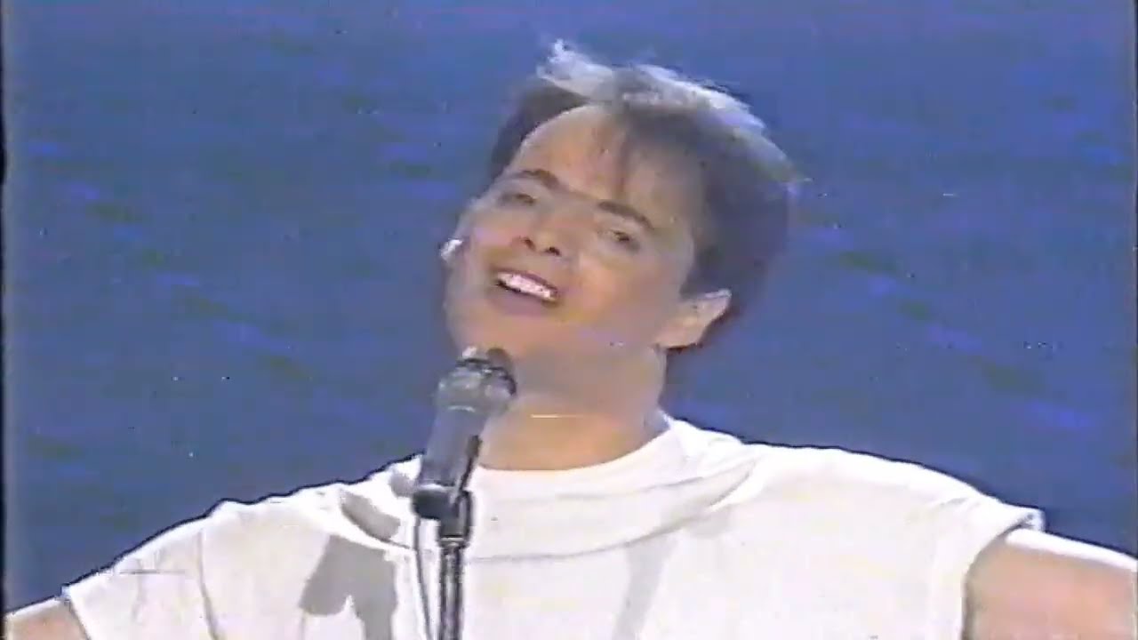 אדם  -   ואנחנו