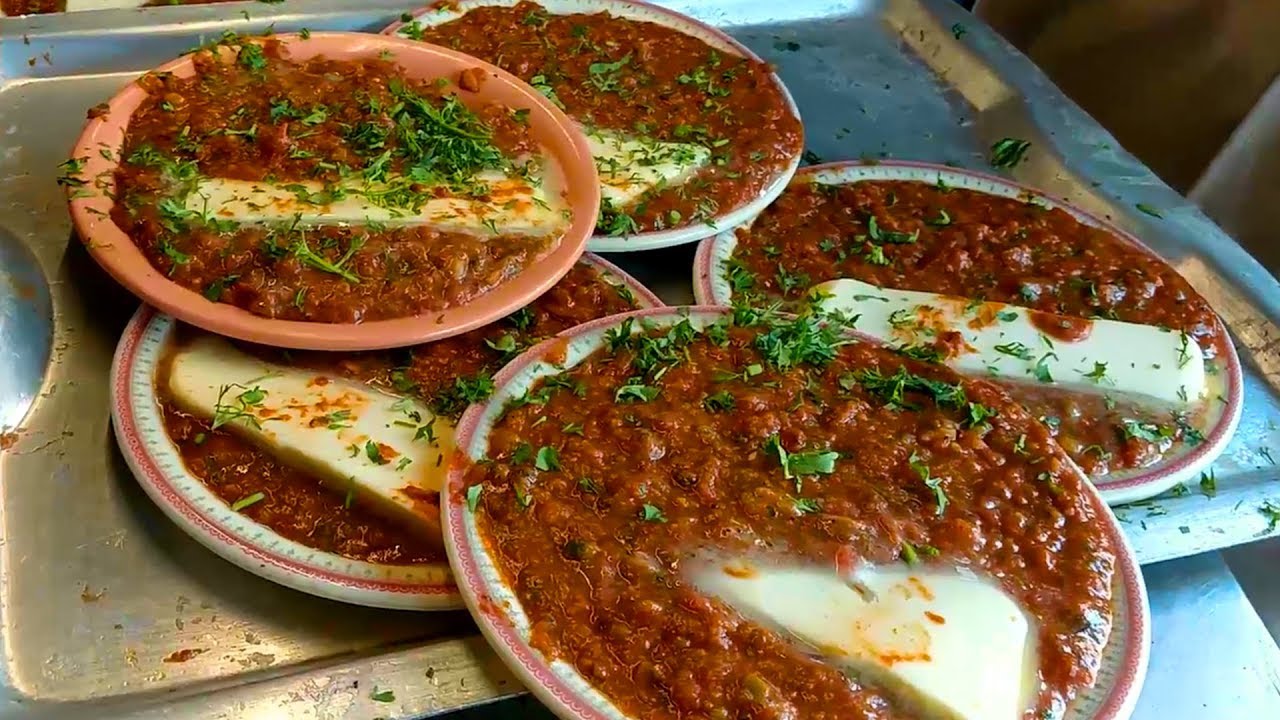 BUTTER Loaded Pav Bhaji | Most famous pav bhaji in MUMBAI | STREET FOOD IN MUMBAI