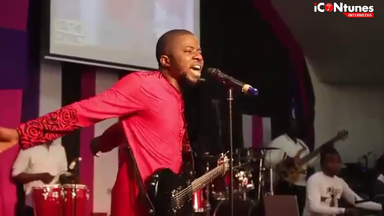 JEREMIAH GYANG PERFORMS DANGATA LIVE