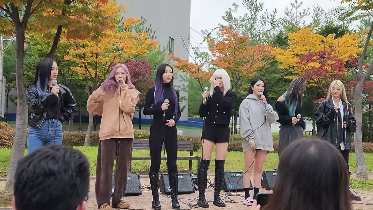Dreamcatcher (드림캐쳐) - 221016 - Inkigayo Mini Fan Meeting [4k60fps FANCAM] (Part 2 of 3)