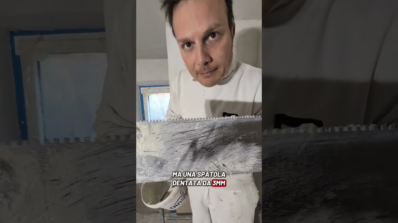 Come rasare un soffitto dopo aver applicato la rete. Seconda passata di rasante.
