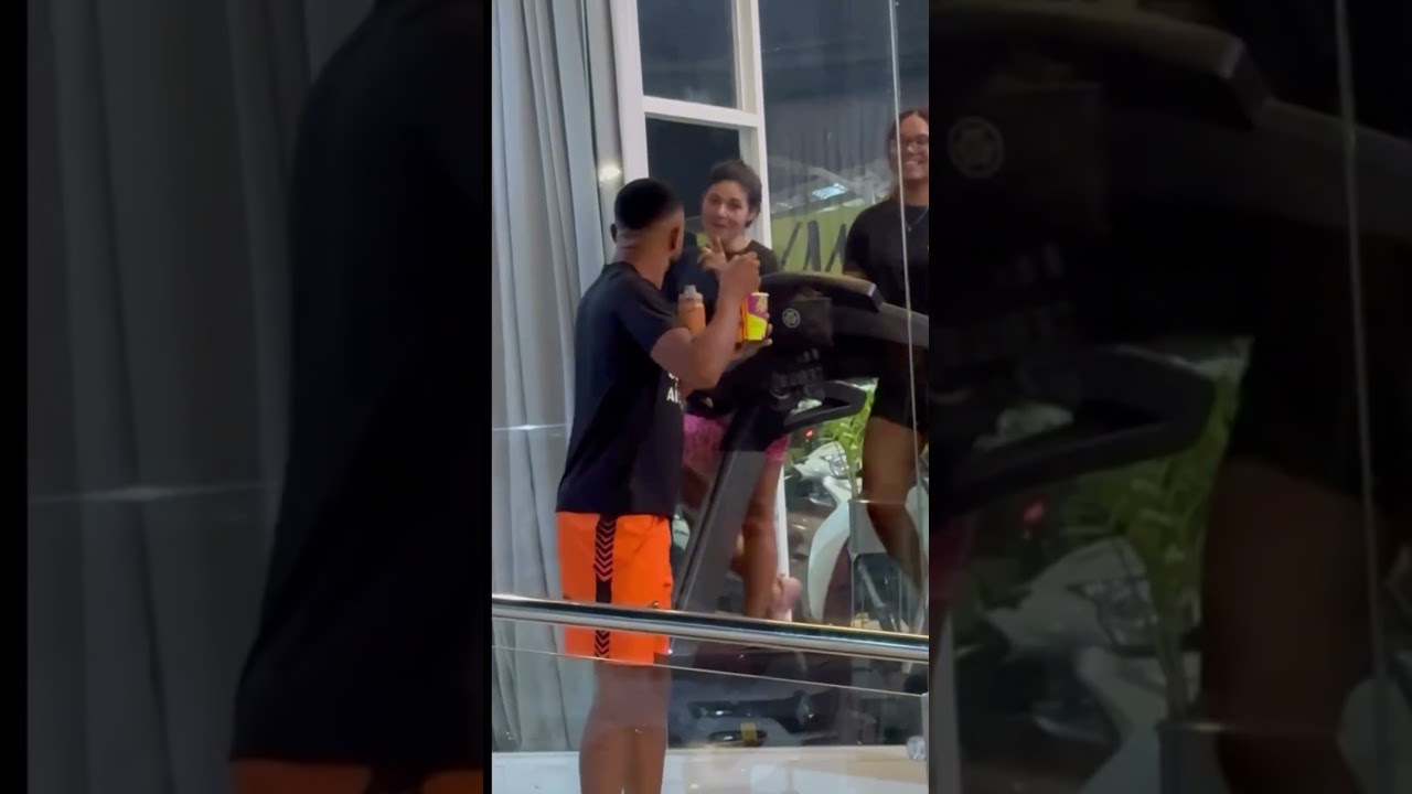 Levei um a&ccedil;a&iacute; gigante pra academia, veja o que aconteceu #academia #memes #fitness #humor #comedia