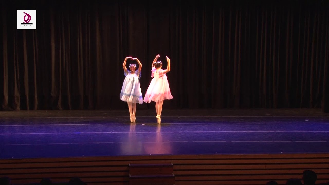 Flavia Zanella e Helloiza Catarina - Studio de Artes Dzioli - Velha Infancia