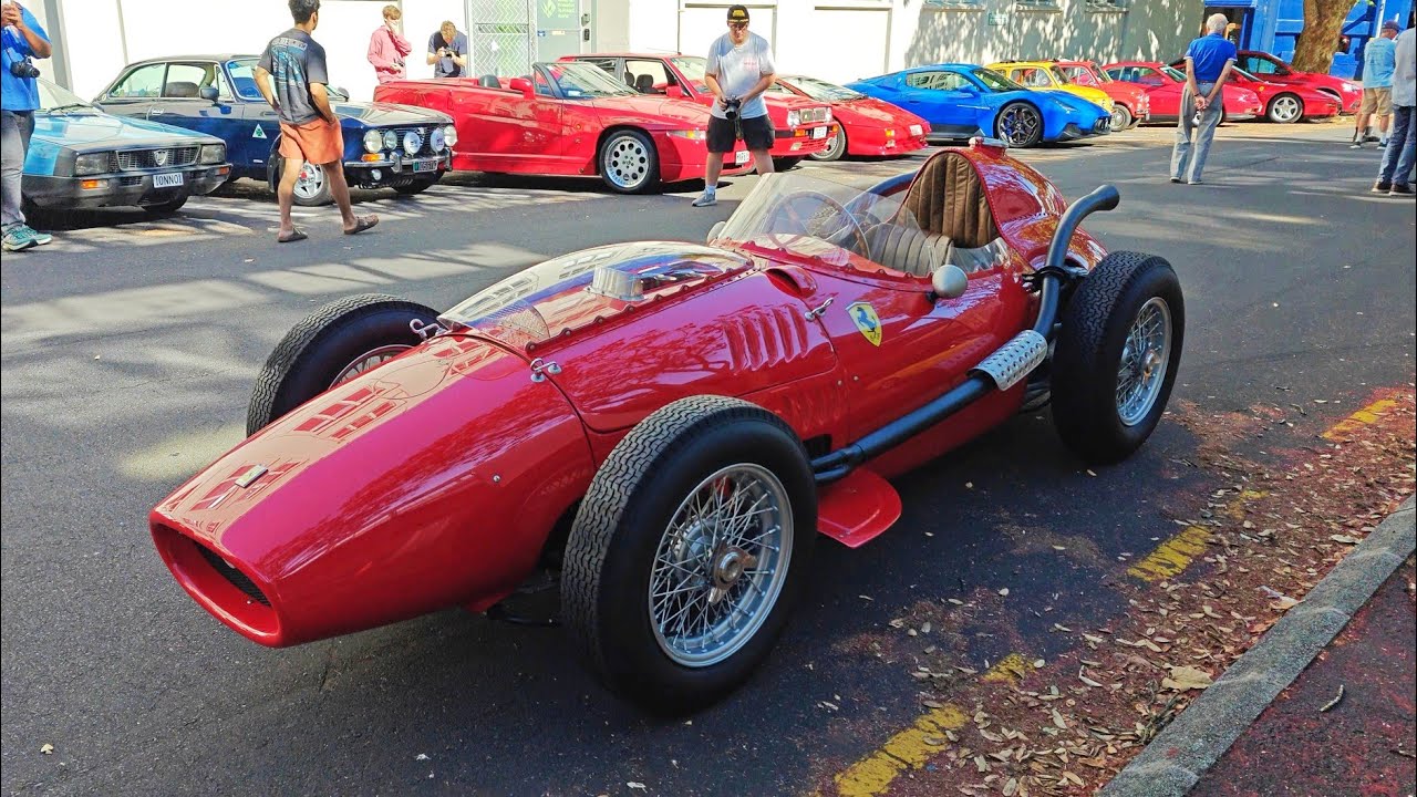 За рулём Ferrari 246 Dino F1 1958 года на уличную встречу? - Classic Italia 10-е издание