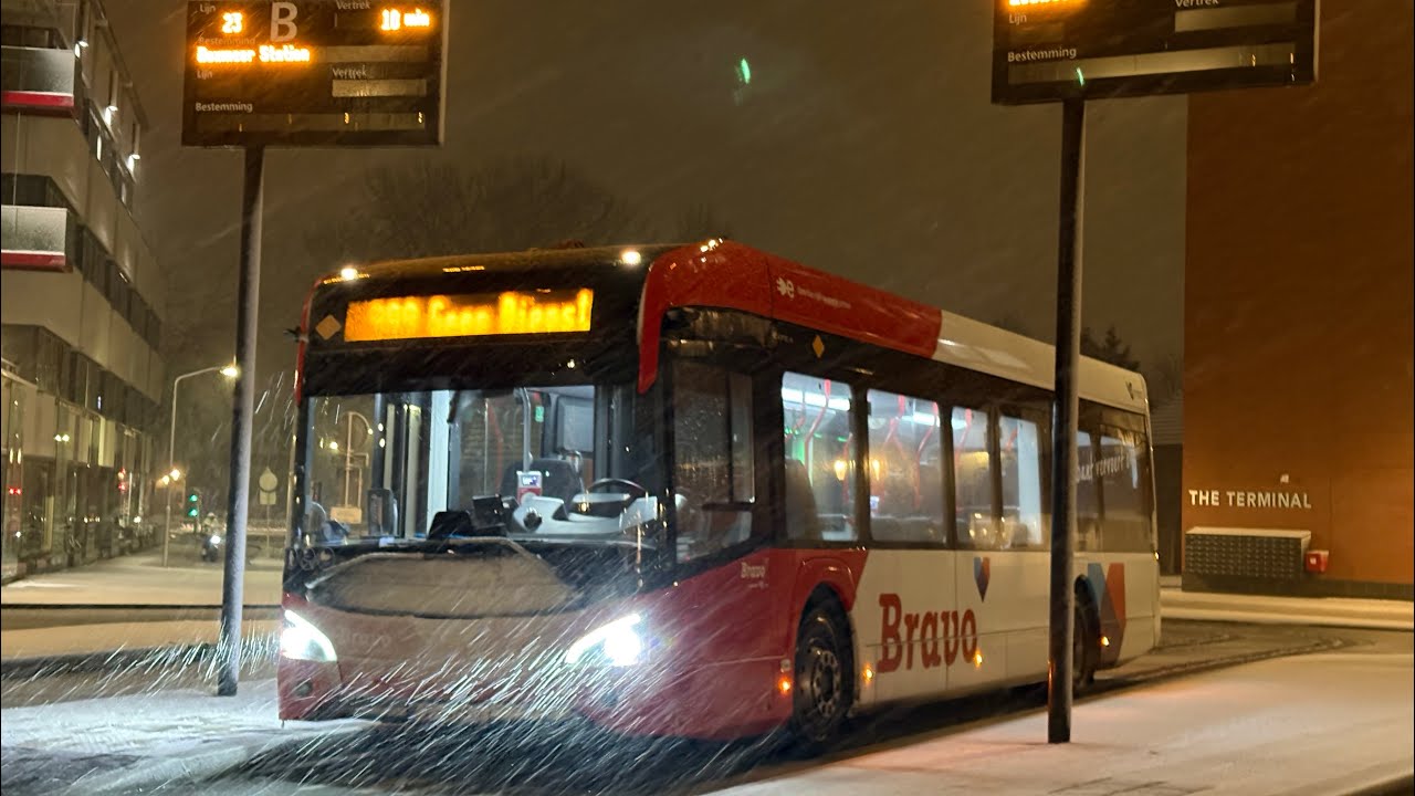 Przejazd VDL Citea LE 122 na linii 23 Boxmeer - Helmond 