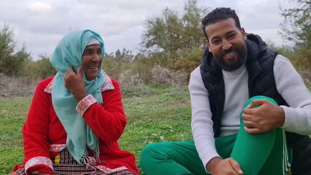 ناري على مي مليكة 🤣🤣 سخفاتنا بالضحك 😍😍 و الحساكي كيتبخر على الجعرة 🤣🤣
