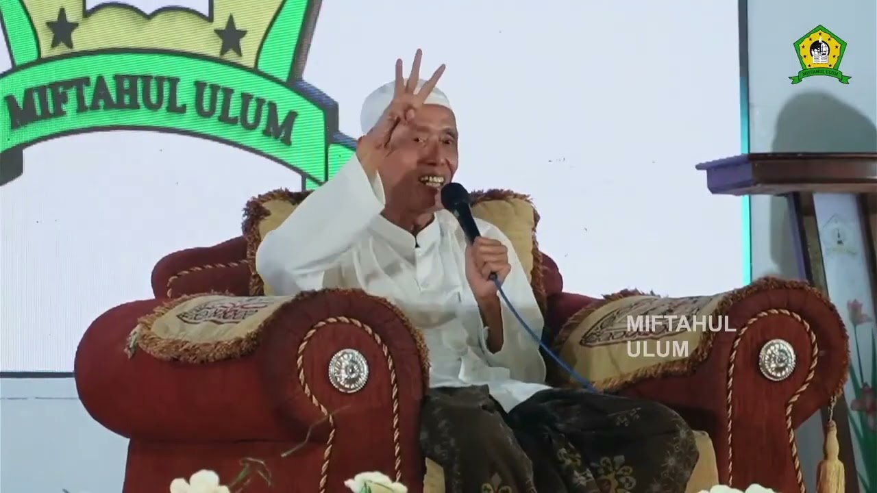 Sambutan atas nama para asatidz dan wali murid oleh Al mukarrom KH MOH AMIN NAWAWI