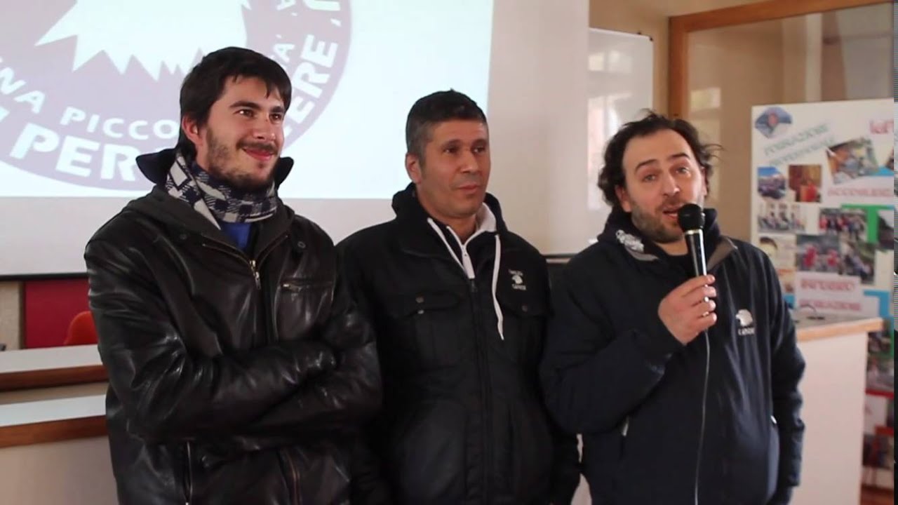 Gli Eagles Cantù 1990 all'Istituto Salesiani di Sesto San Giovanni