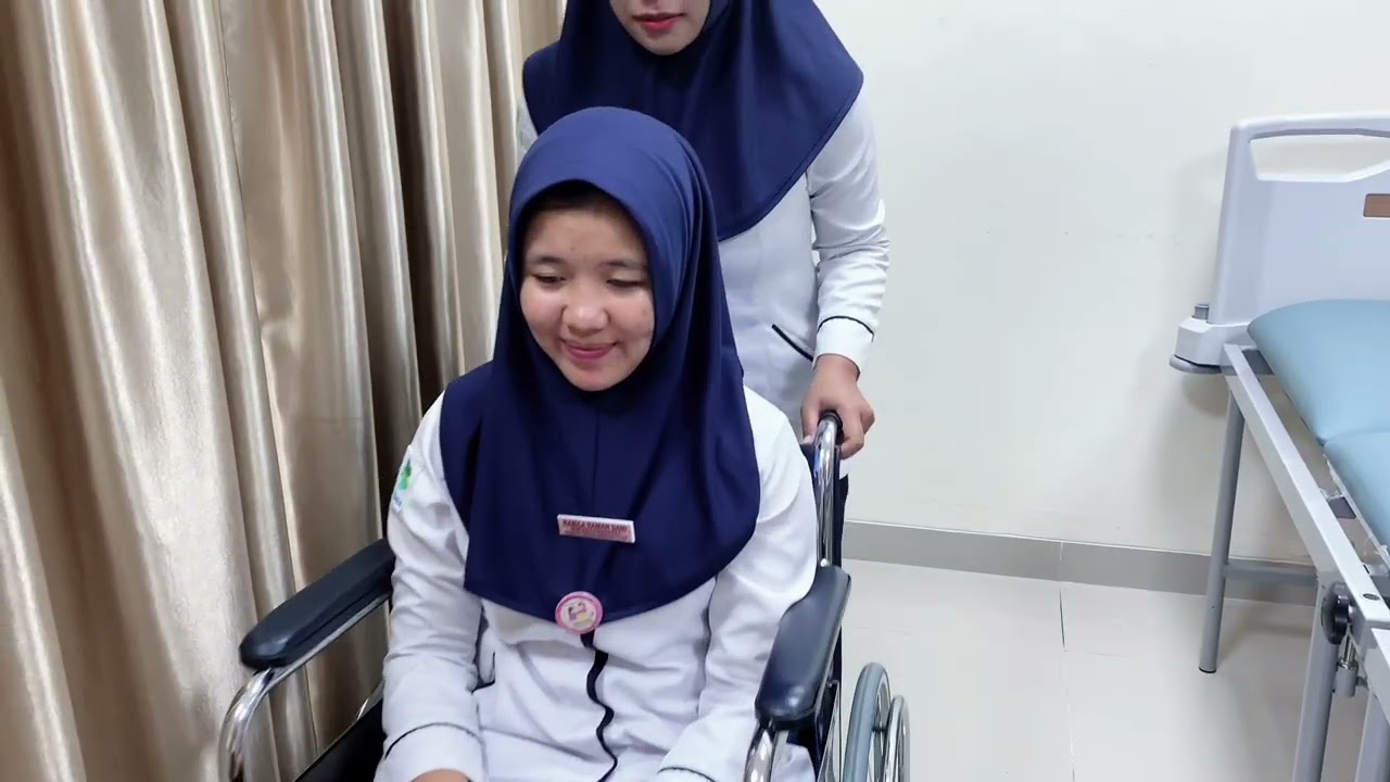 Assalamualaikum perkenalkan nama saya keysah indah putri utami tingkat 1 kebidanan curup