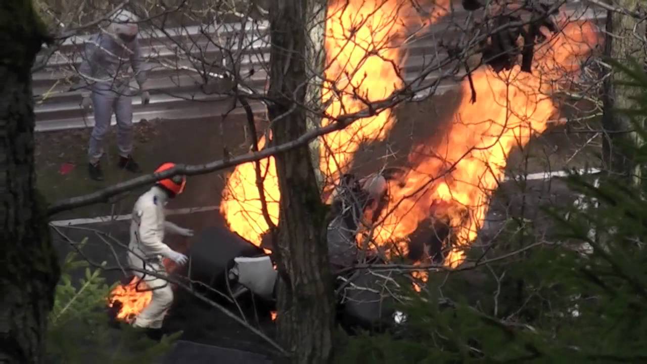 RUSH 2013: Niki Lauda's crash rescue at Nürburgring, behind the scenes.