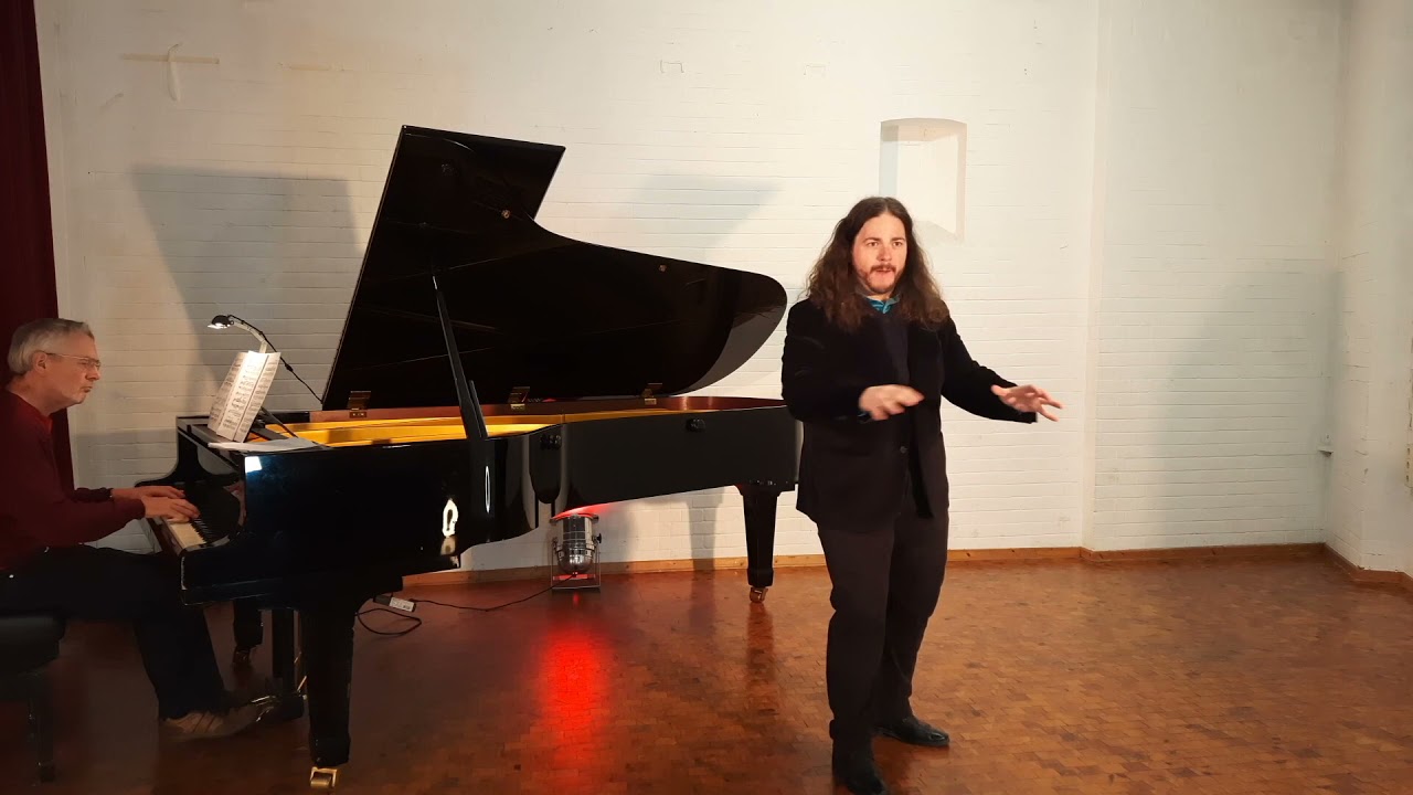 Brendan Sliger sings Hexe / Witch from Hänsel und Gretel (Hexenritt)
