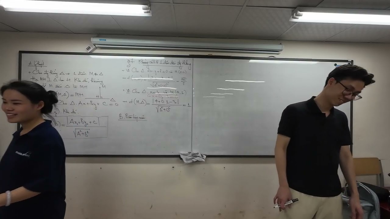 Khoảng cách từ 1 điểm đến đường thẳng