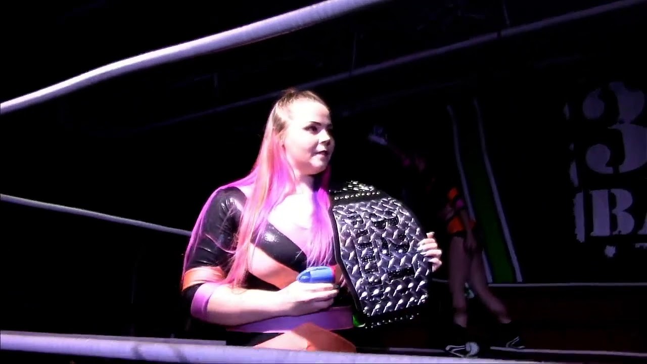 Rook Kelly / Pitfall Jones vs. Hall Sisters - 01/11/2019 - 3-2-1 BATTLE!