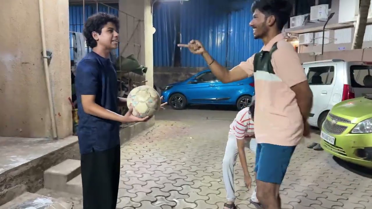Aaj bhava la khup palav la 🤣💀