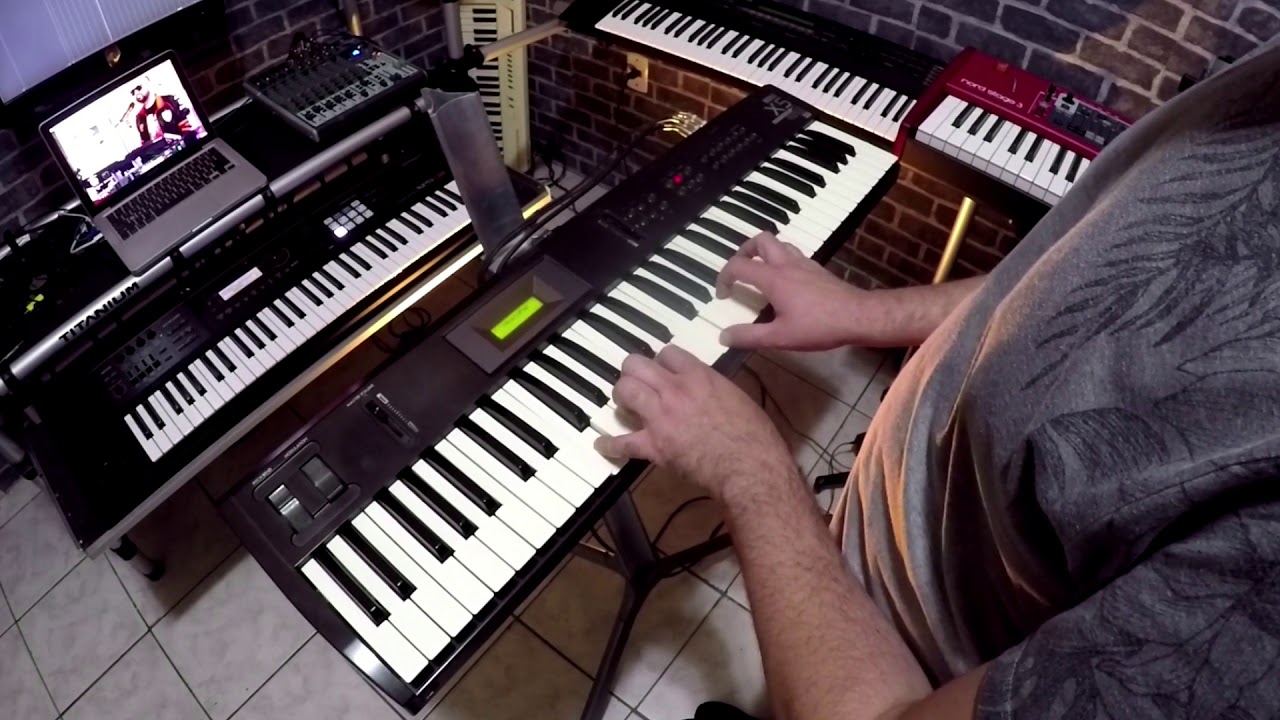 KORG X5 - Checking the Sound  #korg #korgbrasil #ernaneborges