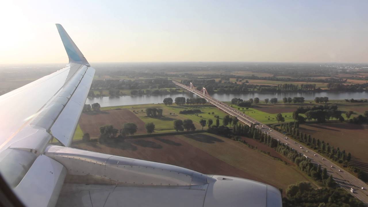 Eurowings A320-200SL Landing in Düsseldorf