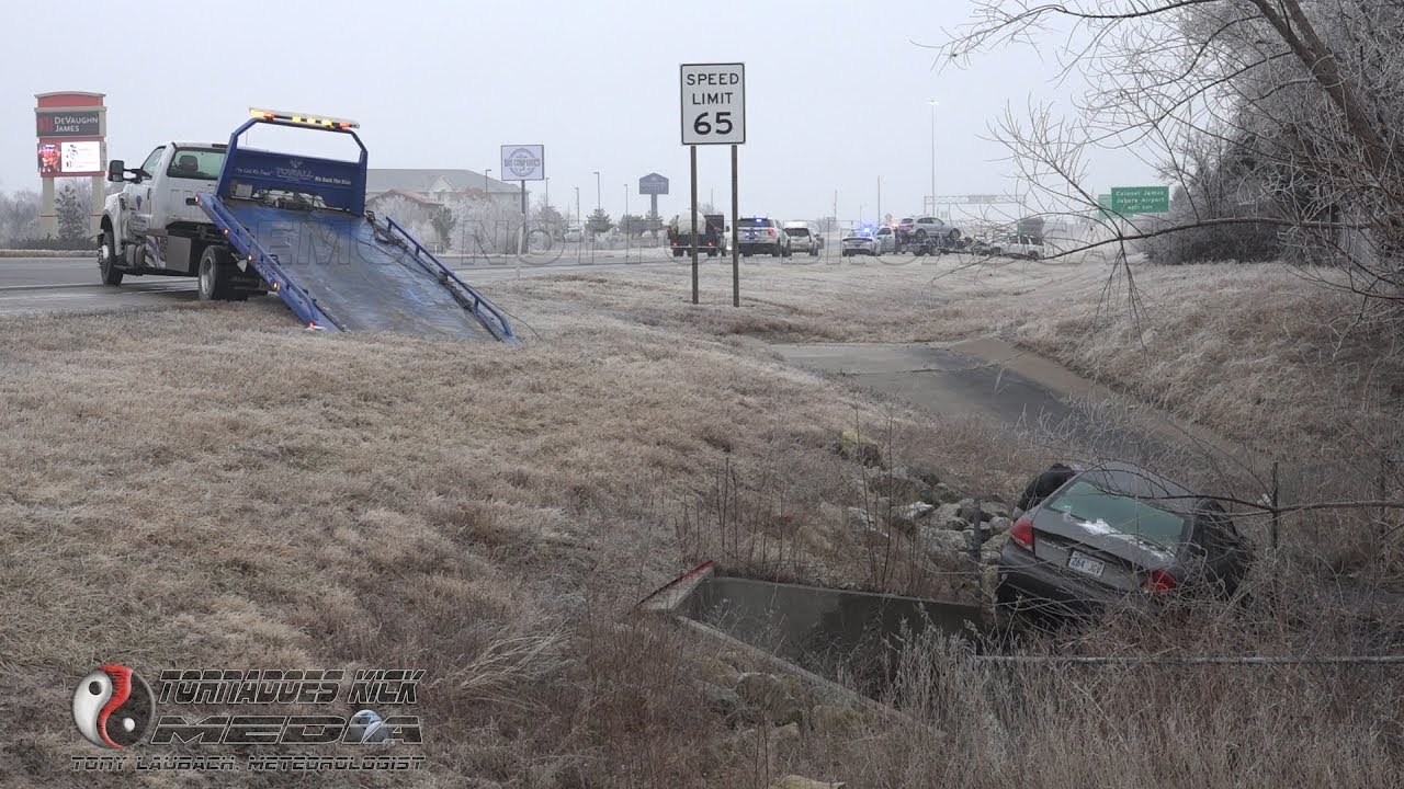 Multiple Crashes on Icy Highways in Kansas - 2/06/2019 Wichita, KS