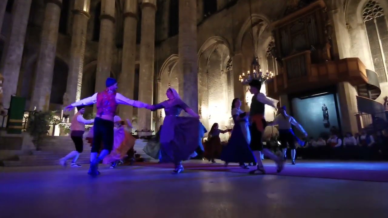 La Bolangera de Manresa interpretada per l'Esbart Català de Dansaires! #laballada2022