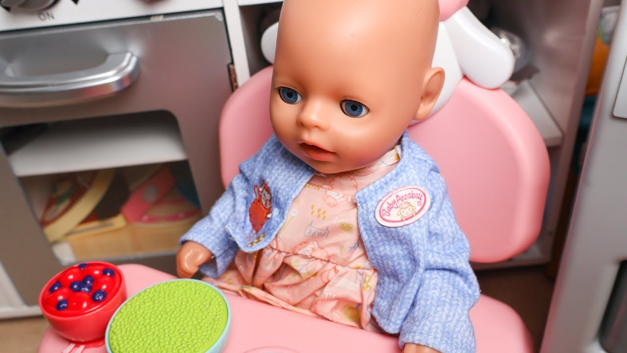 Start the day with Baby Born!