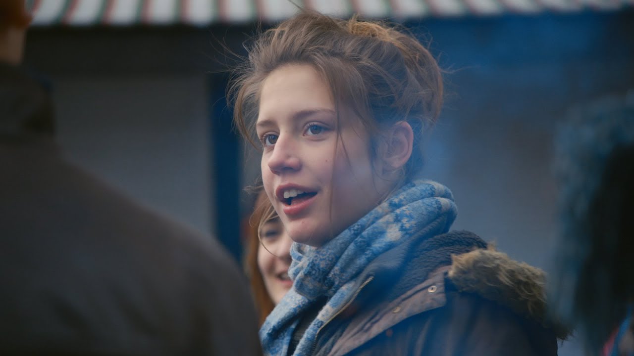 La vie d'Ad&egrave;le - Abdellatif Kechiche: Her hair was blue