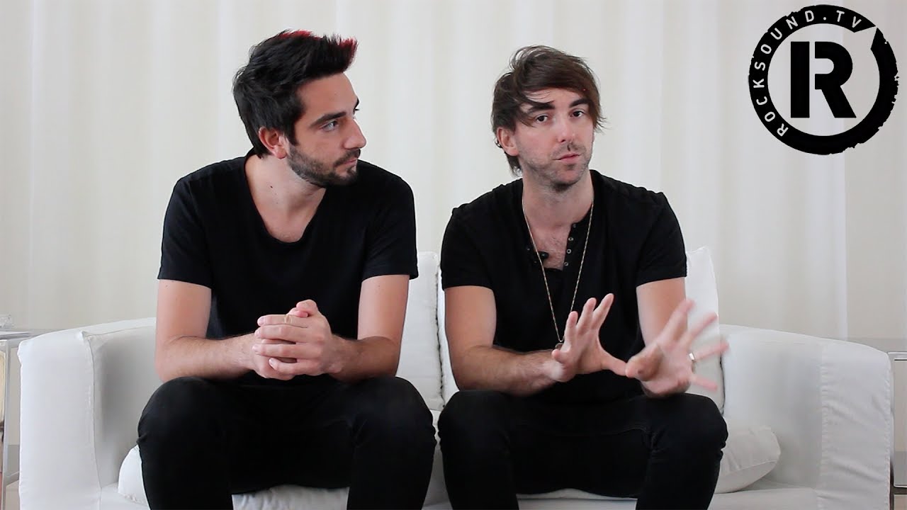 All Time Low - Last Young Renegade (Video History)