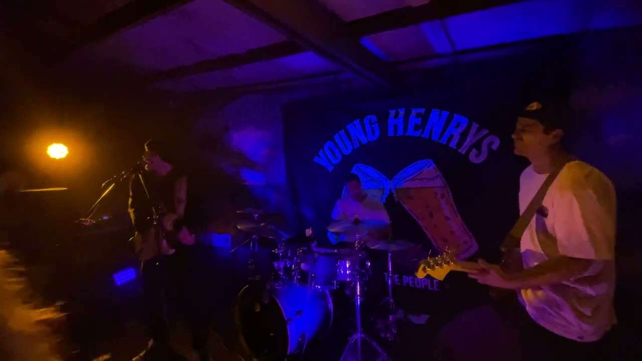 Tiramisu - Live at The Rails Byron Bay