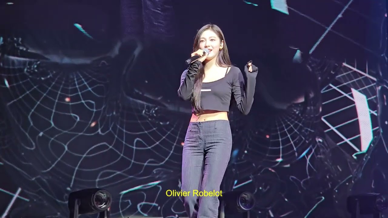 aespa 에스파 @ Dome de Paris - Soundcheck | Fancam