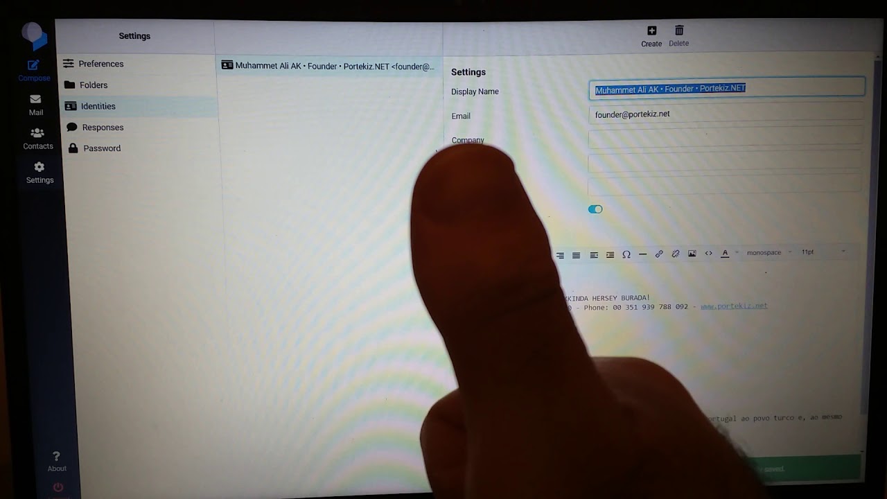 How to add images and links to your email signature - Roundcube