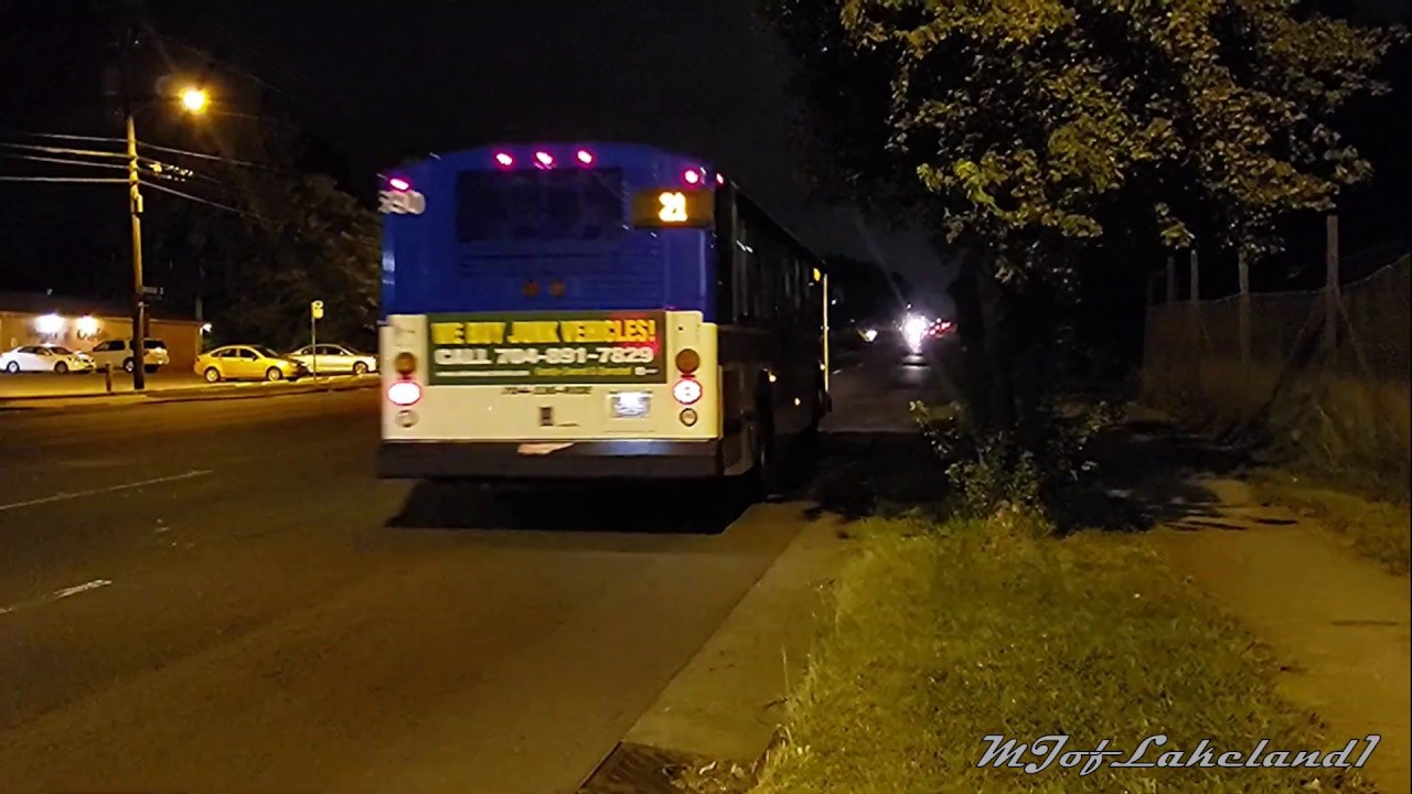 CATS (Charlotte, NC): 2004 GILLIG Phantom HF-40 𝘚𝘶𝘣𝘶𝘳𝘣𝘢𝘯 (Diesel) #590
