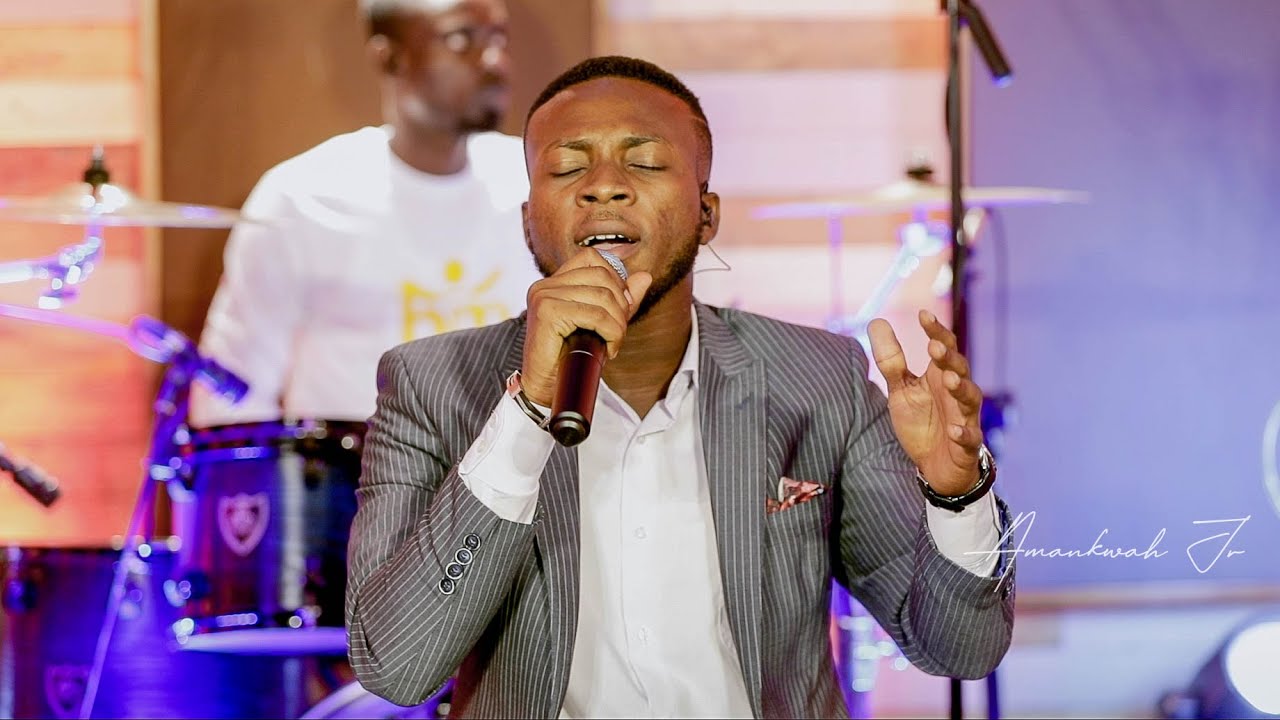 Baako Junior -  Woye Ohene (You are King) - official music video.