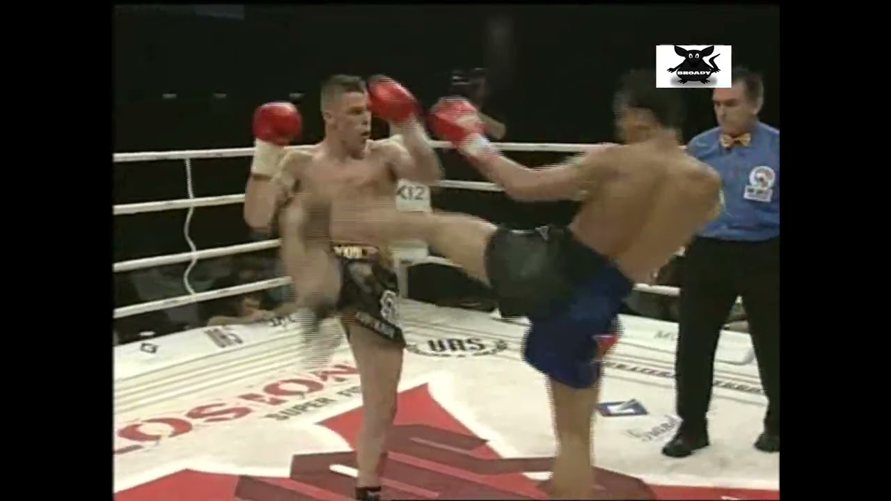 Wayne Parr VS Yodsanklai