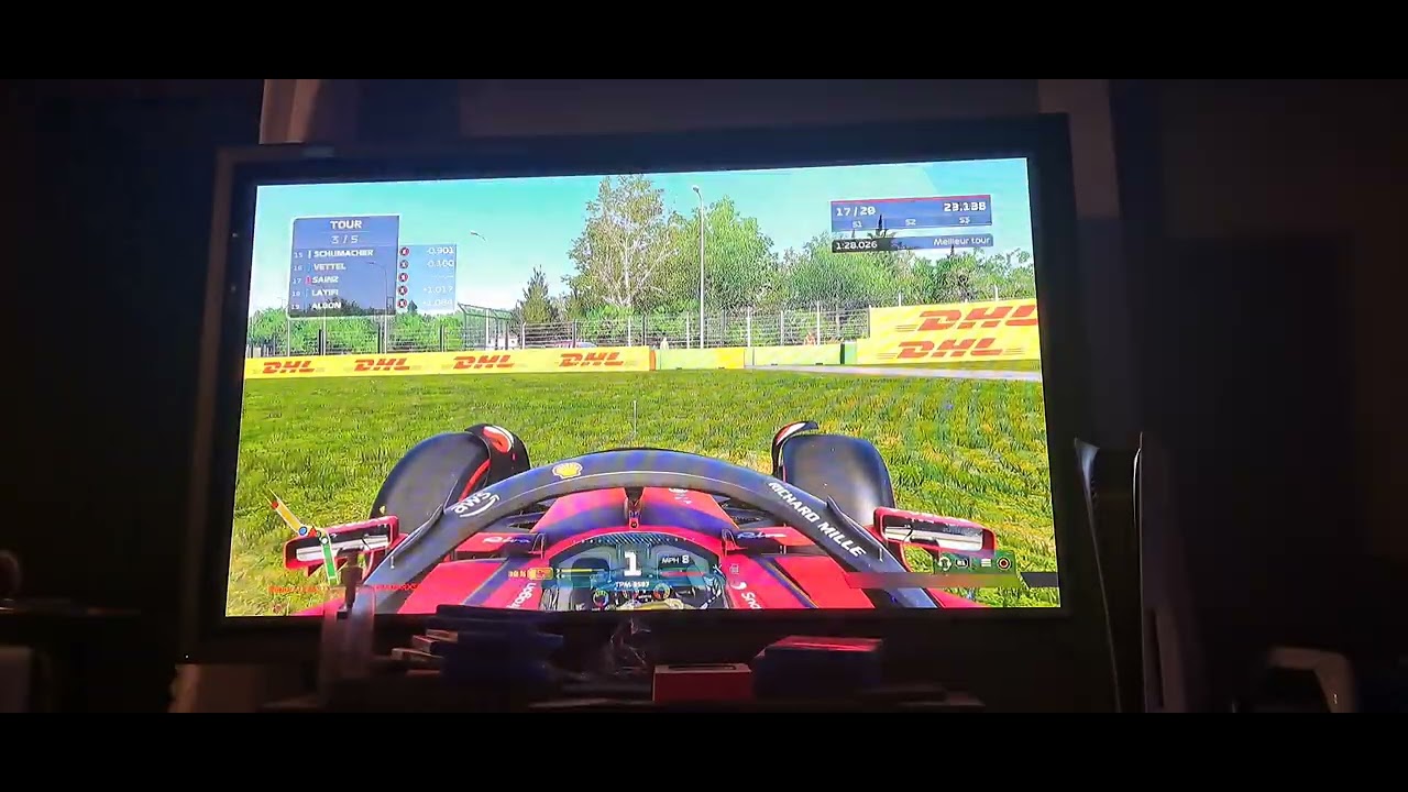 F1 22 Carlos sainz italie 5 tours hommage cowboys fringants 