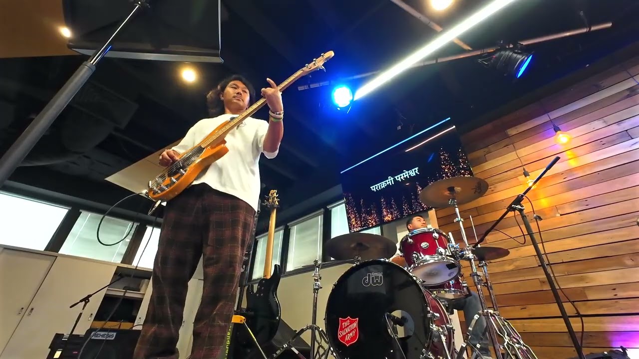 Parakrami Parmeshwor Bass Cam II Playing bass for the first time in my life II